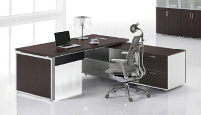 Essence Desks
